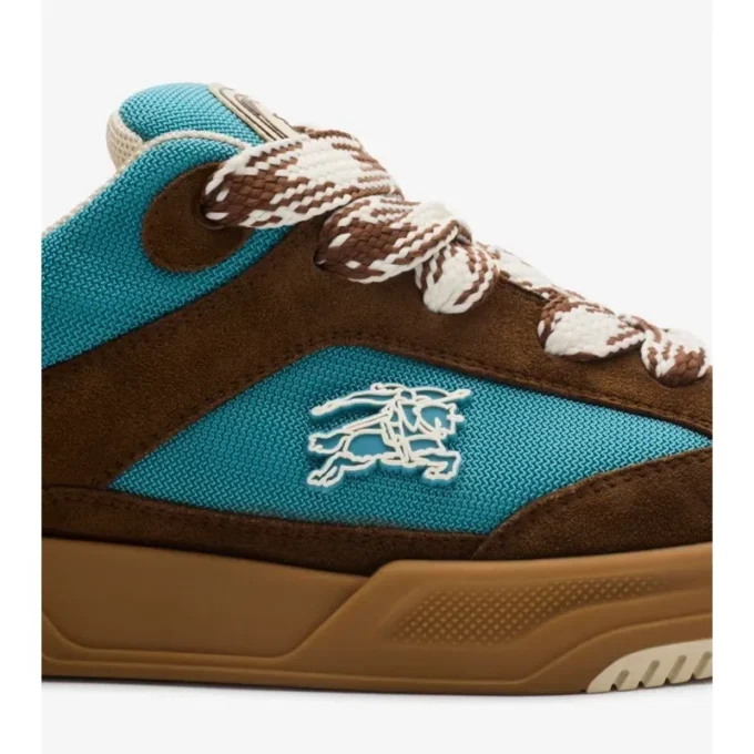Arc Sneaker aus Wildleder und Mesh 