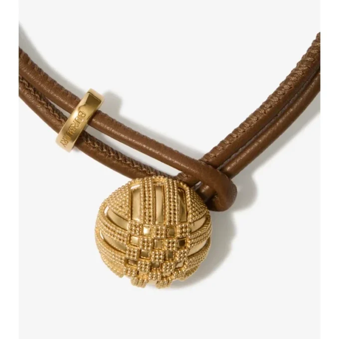 Armband mit Leder-Karomuster und Granulation 