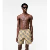 Badehose mit Karomuster