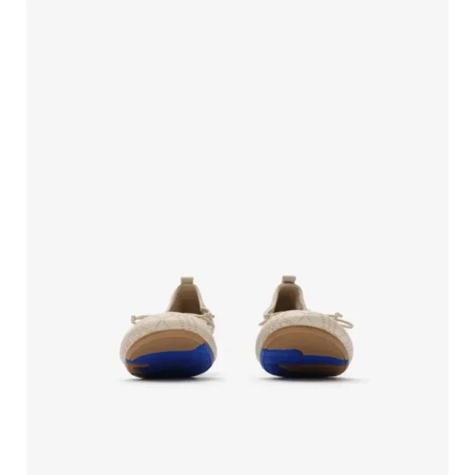 Ballerinas aus kariertem Leder in Beige 