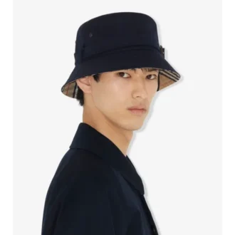 Bucket Hat aus Baumwoll-Gabardine mit Gürtel