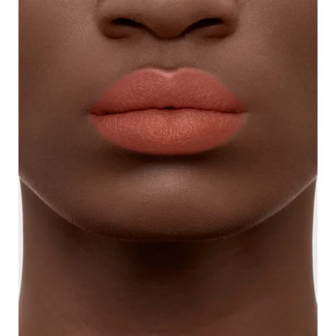 Burberry Brit Matte Lip Veil – English Oak Nr. 652