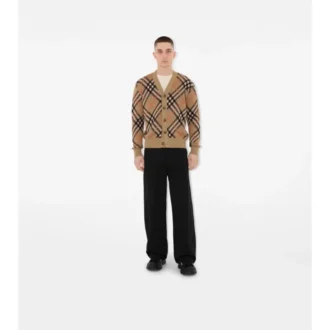 Cardigan aus Woll-Mohair-Mischung mit Karomuster