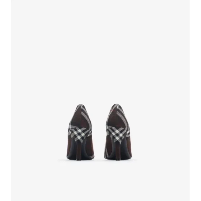 Check Dame Pumps