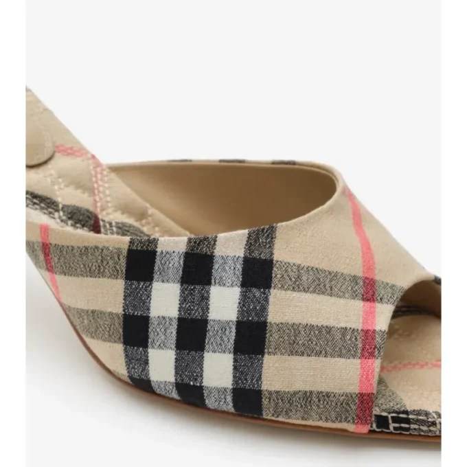 Check Mews Low Sandalen 