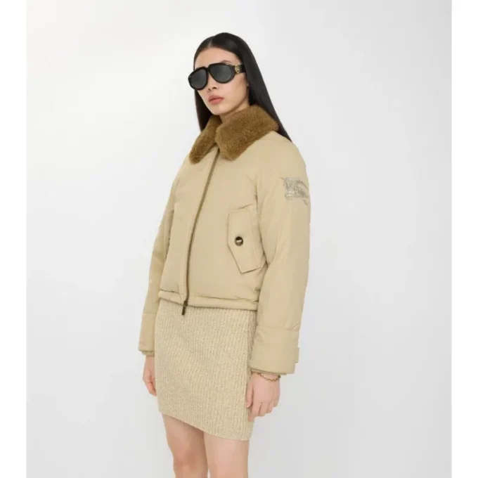 Gabardine-Jacke mit Lammfellkragen