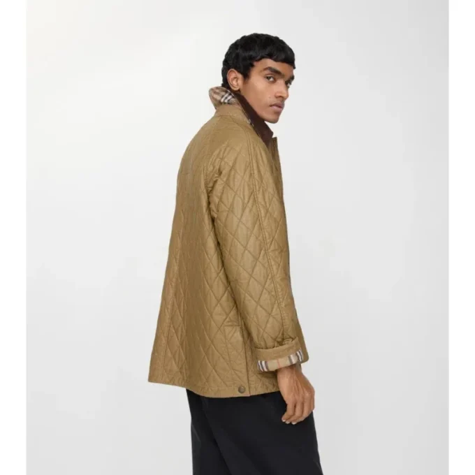 Gesteppte Barn-Jacke aus beschichteter Baumwolle
