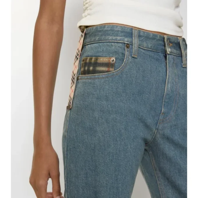 Jeans mit mittlerer Leibhöhe und geradem Schnitt