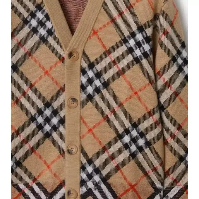 Karierte Wollstrickjacke