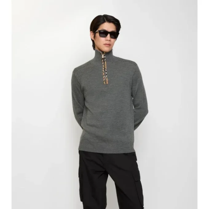 Karierter Wollpullover mit halbem Reißverschluss