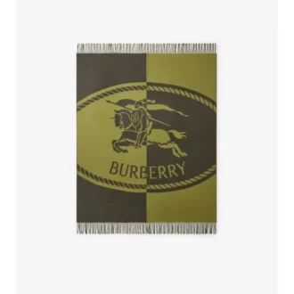 Knight Stamp Wolldecke