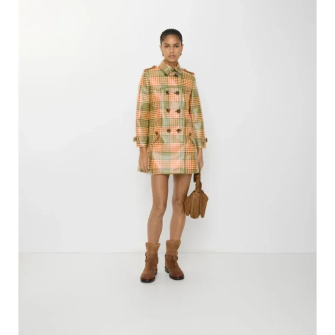 Kurzer, karierter Summerside-Trench Coat mit Raffia-Effekt