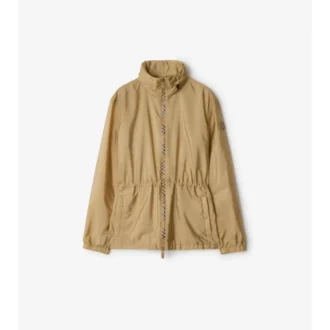 Kurzer Nylon-Parka mit Karomuster