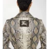 Kurzer Stonehaven-Car Coat aus beschichteter Baumwolle mit Python-Print