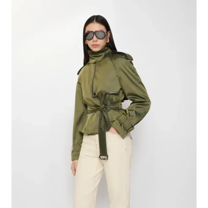 Kurzer Trench Coat aus Nylonmischung