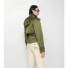 Kurzer Trench Coat aus Nylonmischung