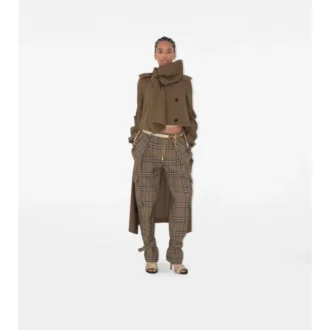 Langer Seiden-Trenchcoat