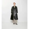 Langer Trench Coat aus geprägtem Leder