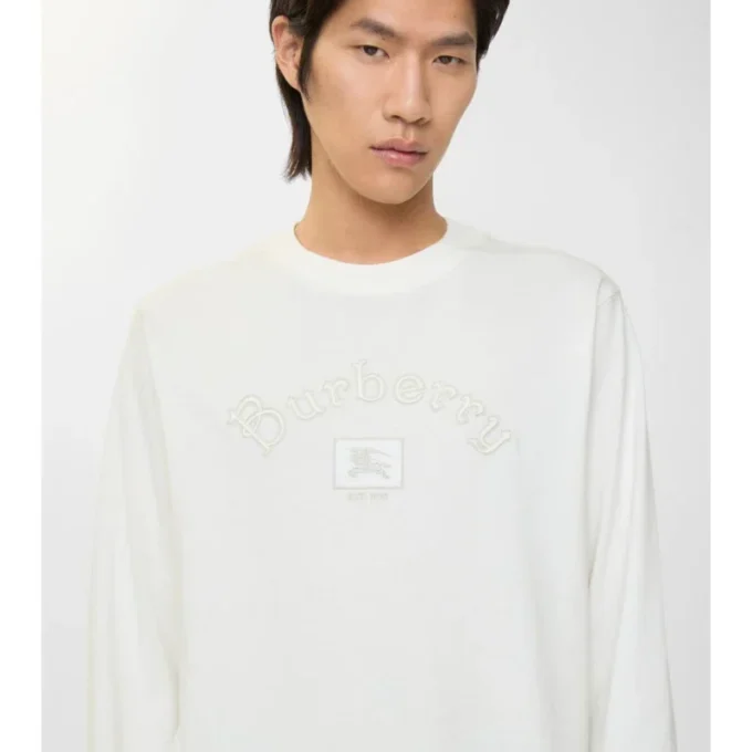 Langärmliges Gothic-Logo-T-Shirt aus Baumwolle