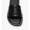 Leder-Slides mit Knight-Stempel