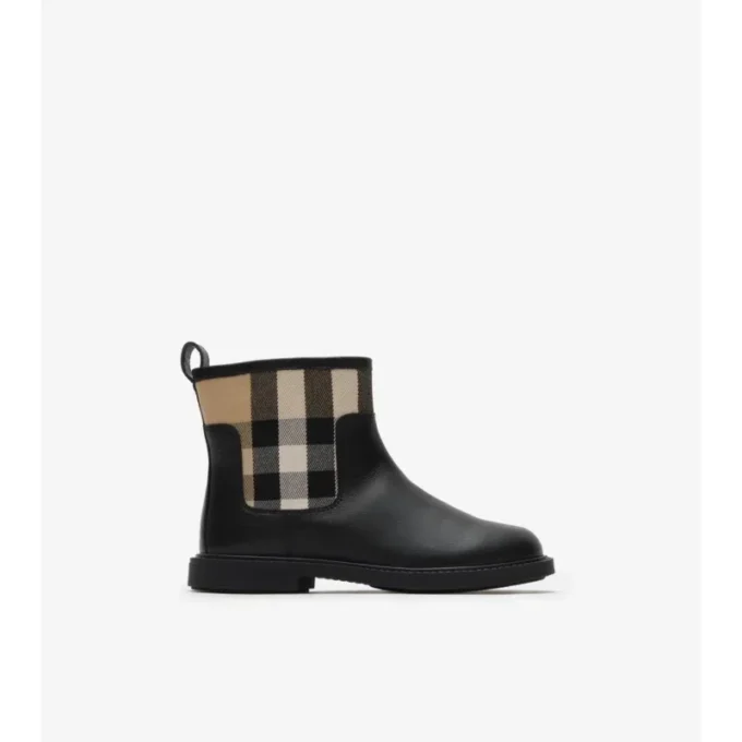 Lederstiefel mit Karomuster
