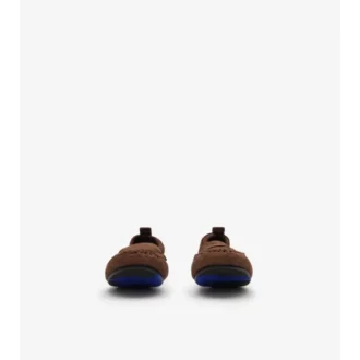 Loafer aus hellbraunem Wildleder