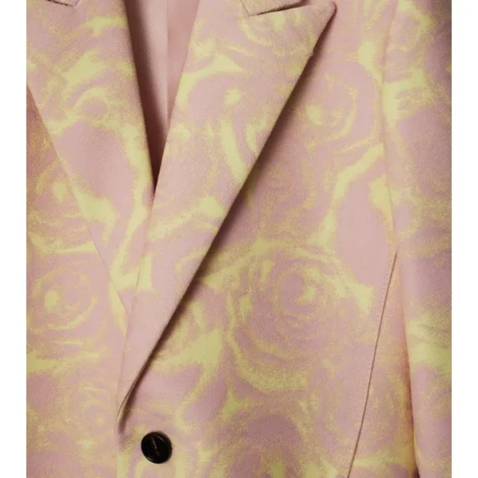 Maßgeschneiderte Jacke aus Rosenwolle