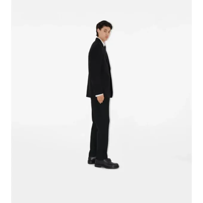 Maßgeschneiderte Wollhose