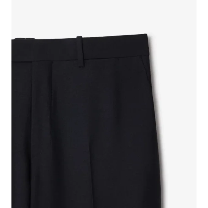 Maßgeschneiderte Wollhose