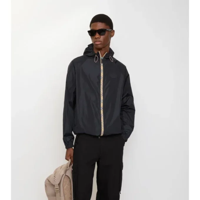 Nylon-Kapuzenjacke mit Karoband