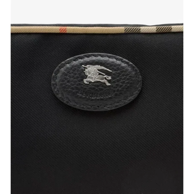 Reisetasche mit mittelgroßem Karomuster