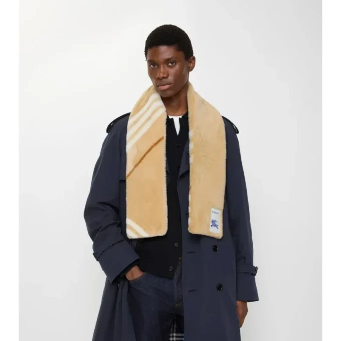 Schmal karierter Shearling-Schal