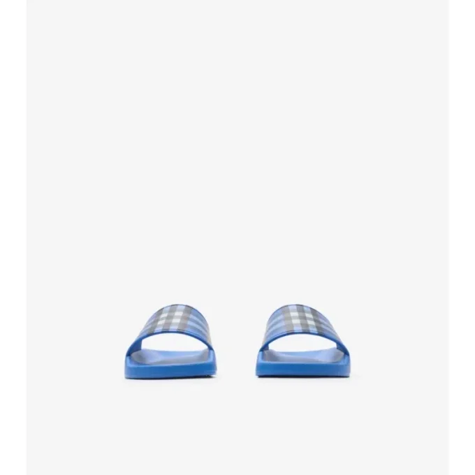 Slides mit Karomuster