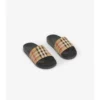 Slides mit Vintage Check-Muster