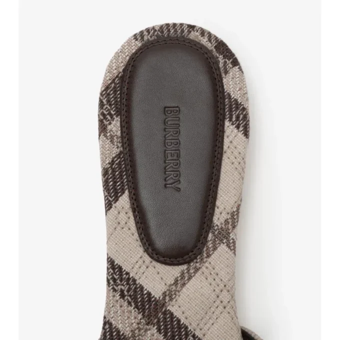 Sloane Slides ansehen 