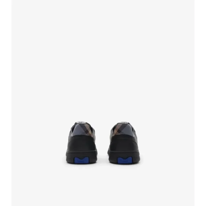 Sneaker aus Leder mit Karomuster