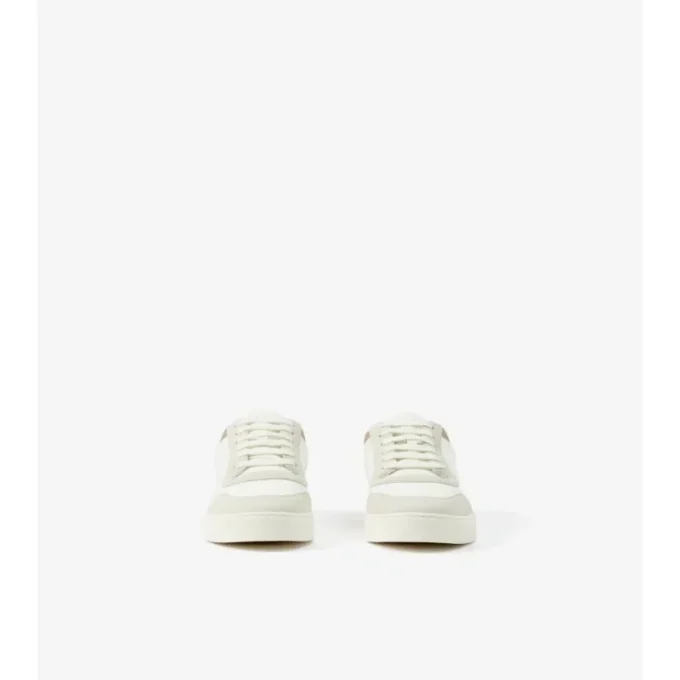 Sneaker aus Leder, Wildleder und Karomuster