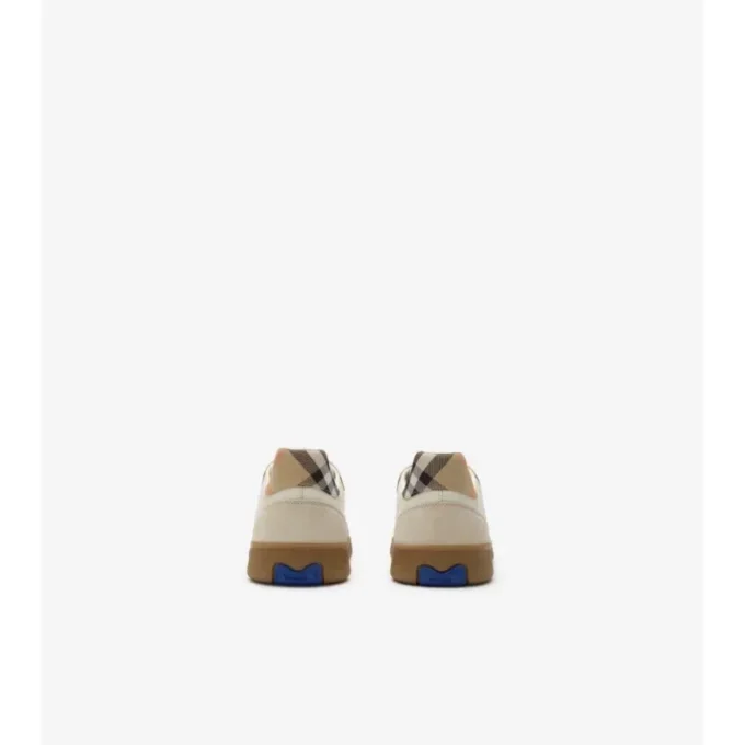 Sneaker aus Leder, Wildleder und Karomuster
