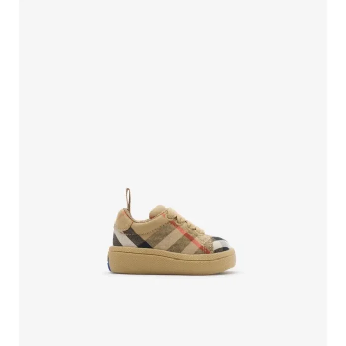 Sneaker mit Karomuster
