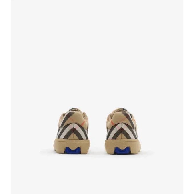Sneaker mit Karomuster