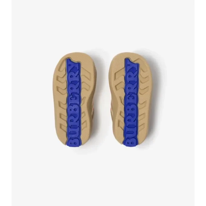 Sneaker mit Karomuster