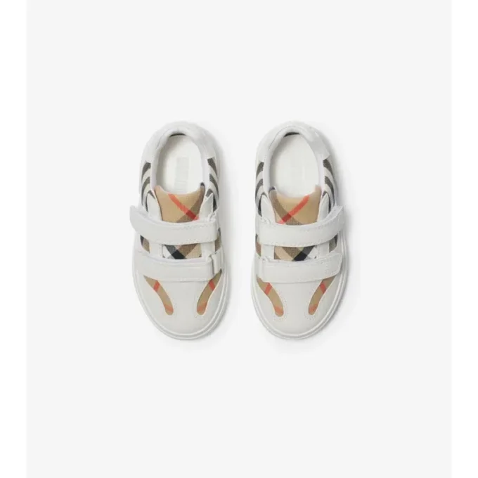 Sneaker mit Karomuster und Leder