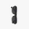 Sonnenbrille mit rechteckigem Rahmen und Logo-Detail
