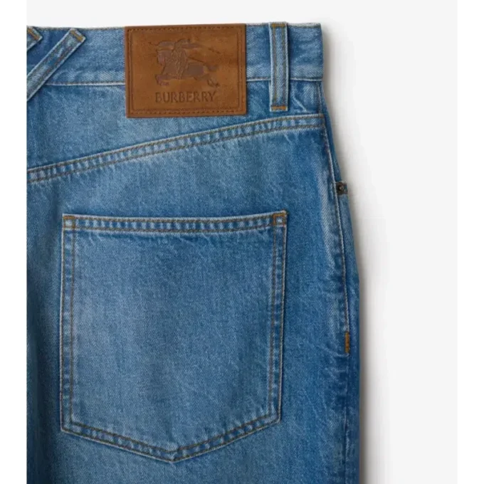 Weite Jeans
