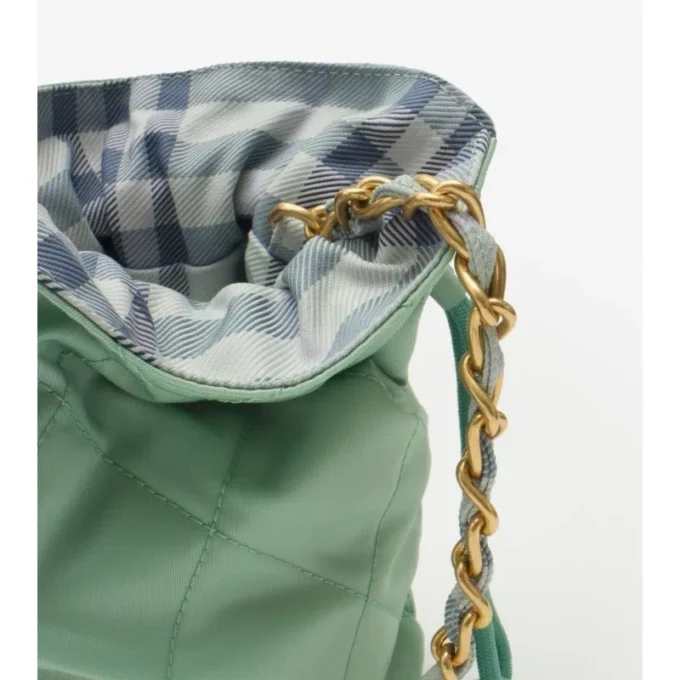 Wendbare Pouches mit Hufeisen-Kette