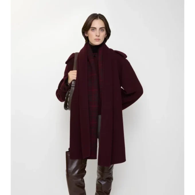 Wolljacke mit abnehmbarem Schal