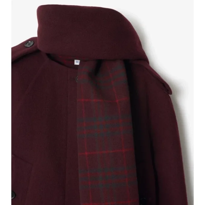 Wolljacke mit abnehmbarem Schal