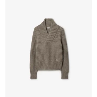 Wollpullover mit Schalkragen
